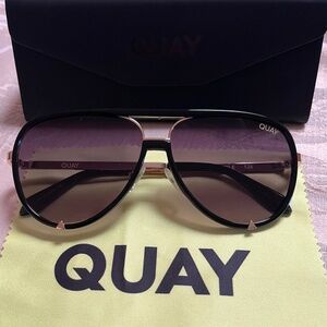 QUAY Unisex High-Profile QU-000931 Black & Gold / Smoke Polarized Sunglasses